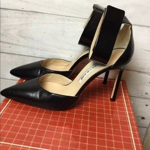 Mamolo Blahnik Black Leather Stiletto Heels